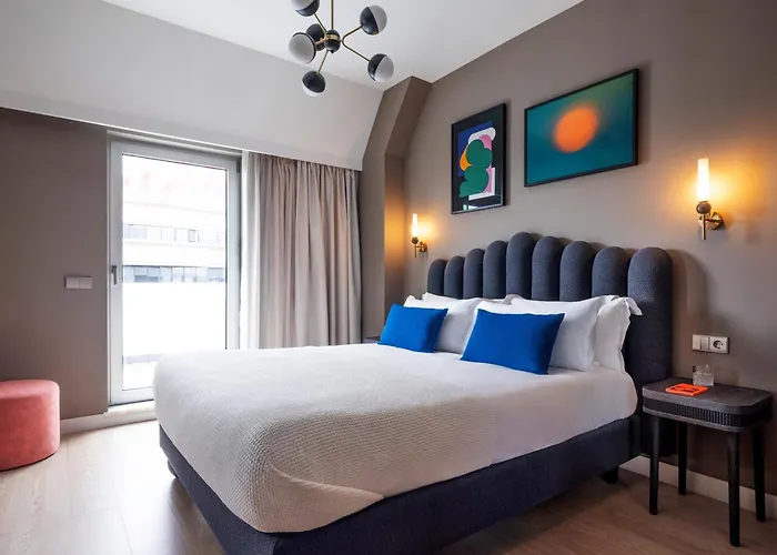 Numa Rato Aparthotel