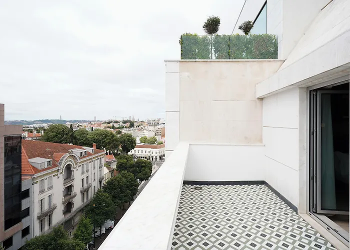 Numa Rato Aparthotel